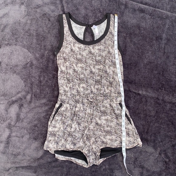 Xhilaration Black & Gray With Side Pockets Romper - Picture 6 of 11